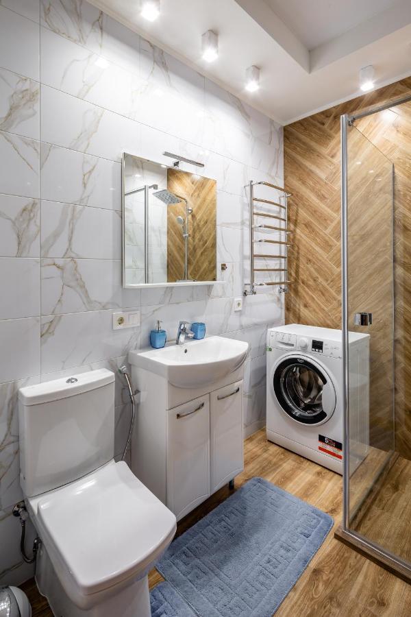 Ferienwohnung Romari Гнатюка 3 Lemberg Exterior foto