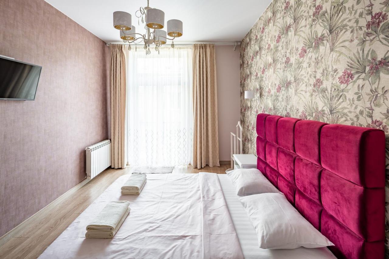 Ferienwohnung Romari Гнатюка 3 Lemberg Exterior foto